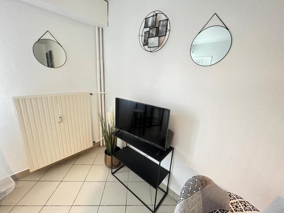 Apartment Vue Sur Jardin Parking Ascenseur Un-sejour-a-part *